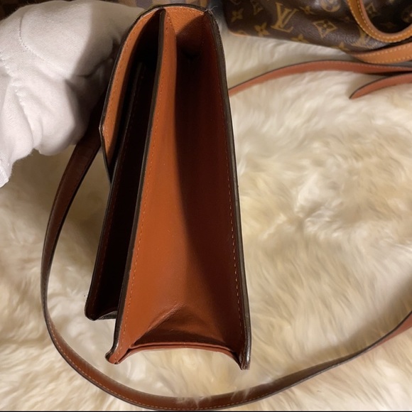 Louis Vuitton Monogram Monceau 26 - Picture 15 of 17